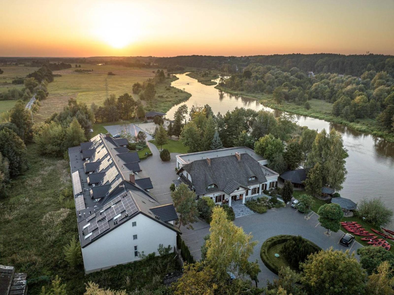 Hotel Dworek Nad Pilica à Nowe Miasto nad Pilicą Extérieur photo